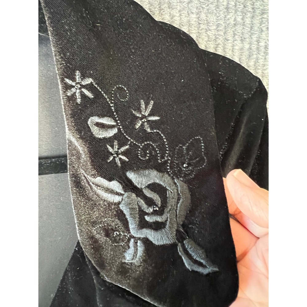 White Stag Black Velour Rose Embroidered Blazer Jacket Small Whimsigoth Goth Y2K - Picture 6 of 10